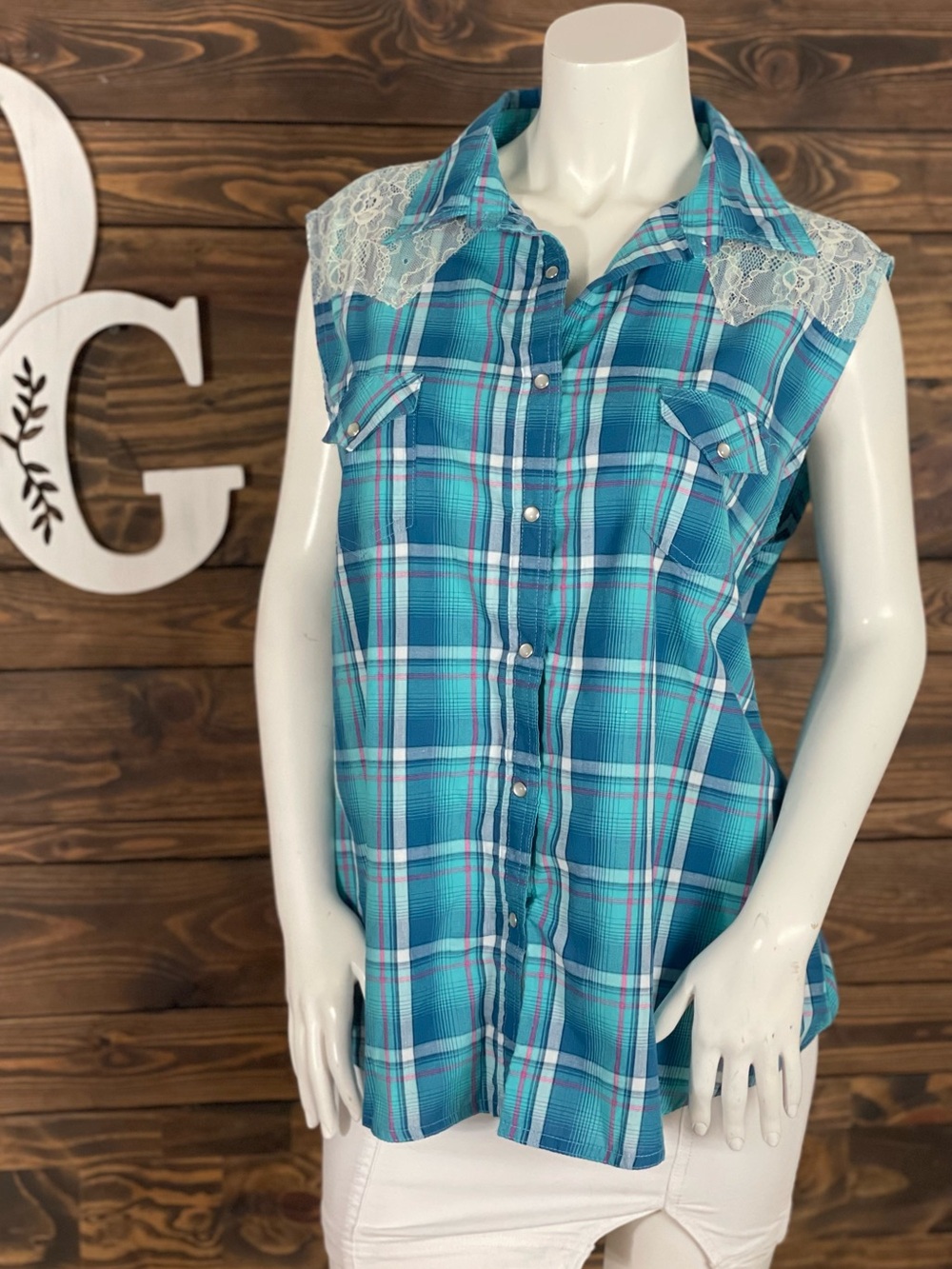 Wrangler | Sleeveless Plaid Button-Up Shirt Lace Yoke Pearl Snap Button Top
